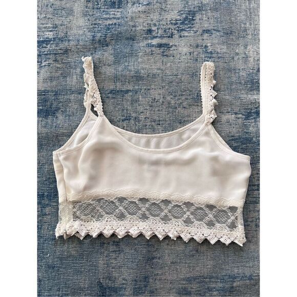 Kendall & Kylie White Lace Side Zip Crop Top Medium - Picture 2 of 6